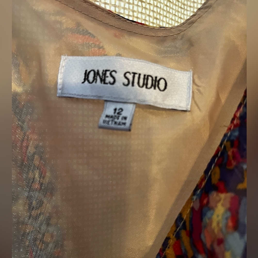 Simple Elegance - image 2